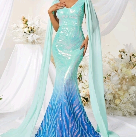 Mint Blue Random Print Contrast Mesh and Sequined Mermaid Maxi Gown - Picture 2 of 11